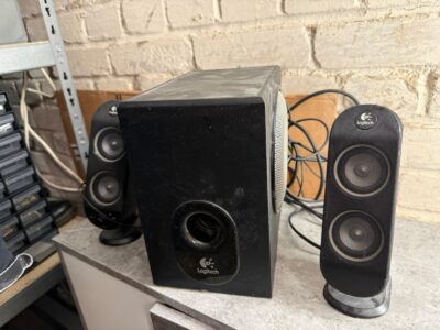 Logitech 2.1 PC-Lautsprechersystem mit Subwoofer